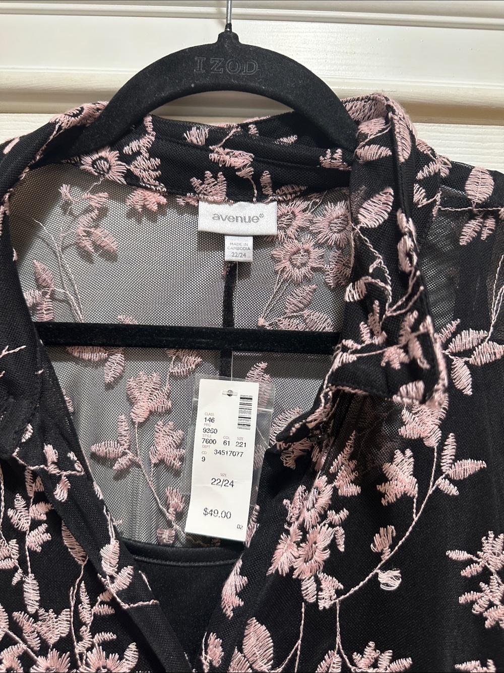 Avenue Black Sleeveless Blouse with Pink Floral Embroidery - Picture 4 of 15